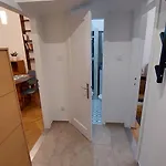 Appartement Comfy And Stylish Jewelry Box *