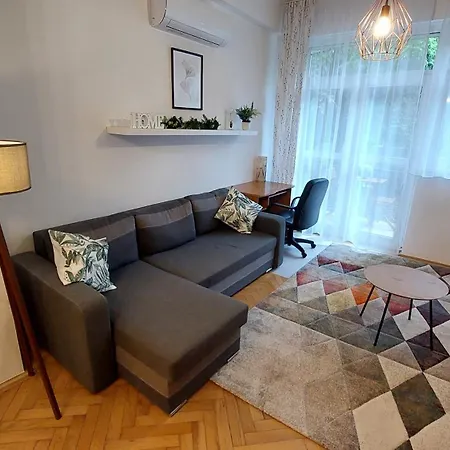 شقة Comfy And Stylish Jewelry Box *