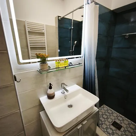 Apartmán Comfy And Stylish Jewelry Box Budapešť